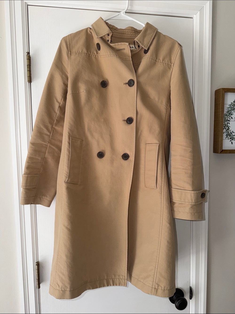 Classic Women's Tan Double-Breasted Trench Coat